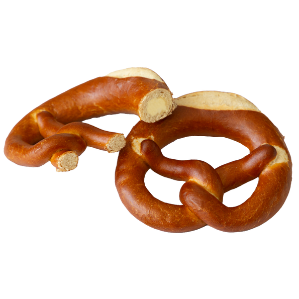 Laugenbrezel Schwäbischer Art mit gesalzener Butter, fertig gebacken
