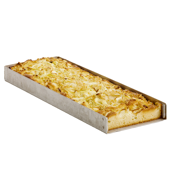 Brandenburger Apfelkuchen 40er, fertig gebacken